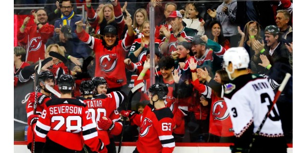 New Jersey Devils rad sträcker sig till 10